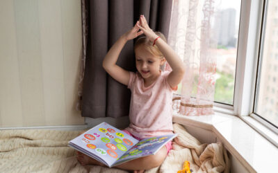 Let’s Play with Letters and Sounds: Phonics Games for Home & School