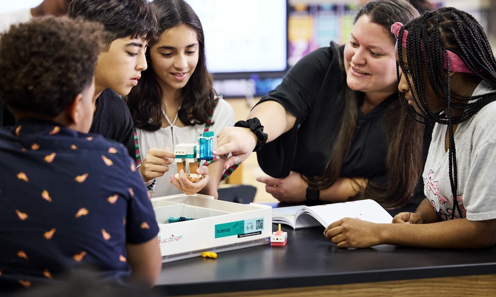 LE_BricQ Motion Prime PLK_Lifestyle_1HY21_2000470_06